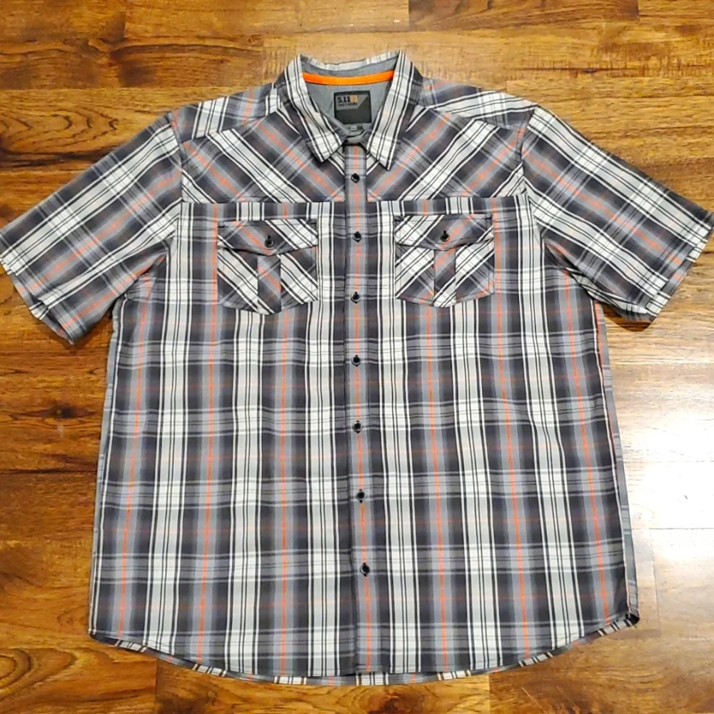 Mens 5.11 Tactical short sleeve gray plaid button down size L